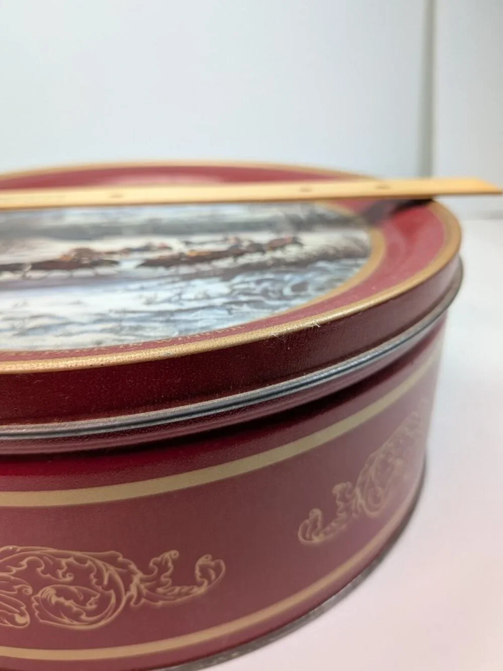 Vintage Currier Ives Central Park in Winter Holiday Cookie Tin Lid Plaque 10x3.7